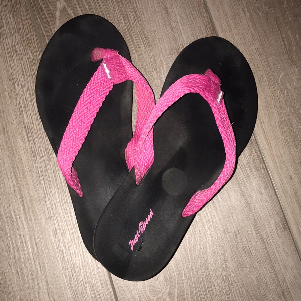 ✨JUST SPEED flip flops